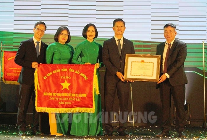 Vietcombank chi nhánh Hải Dương kỷ niệm 20 năm thành lập